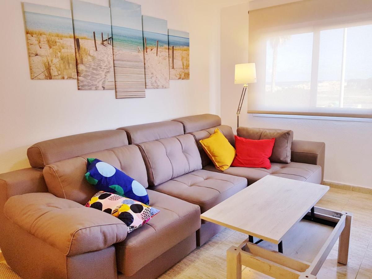 Apartamento con piscina frente al mar. Oliva Nova Exterior foto