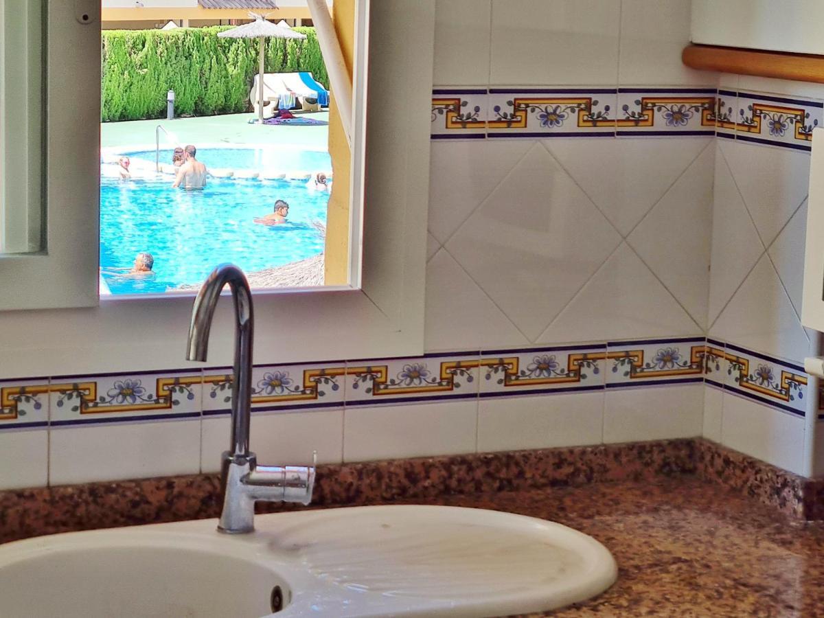 Apartamento con piscina frente al mar. Oliva Nova Exterior foto