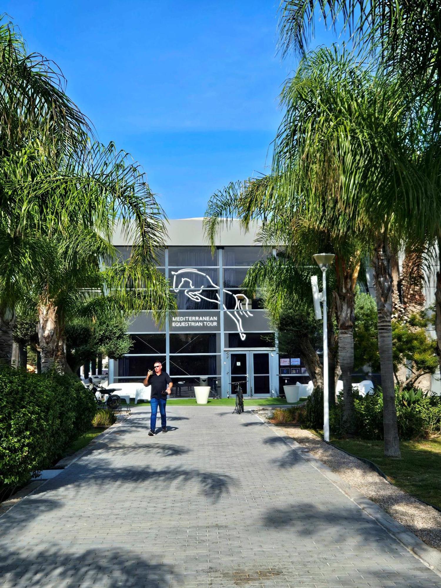 Apartamento con piscina frente al mar. Oliva Nova Exterior foto