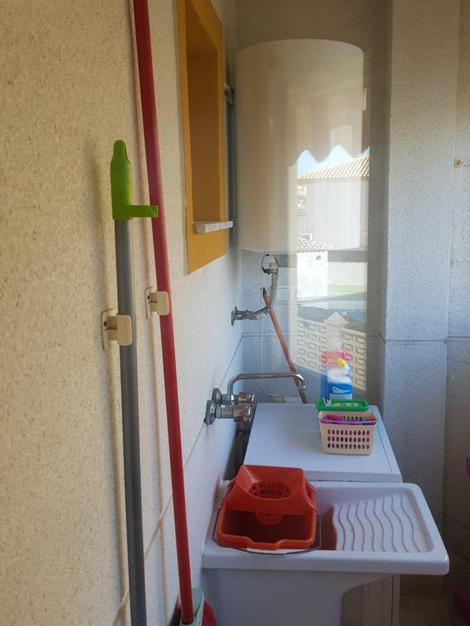 Apartamento con piscina frente al mar. Oliva Nova Exterior foto