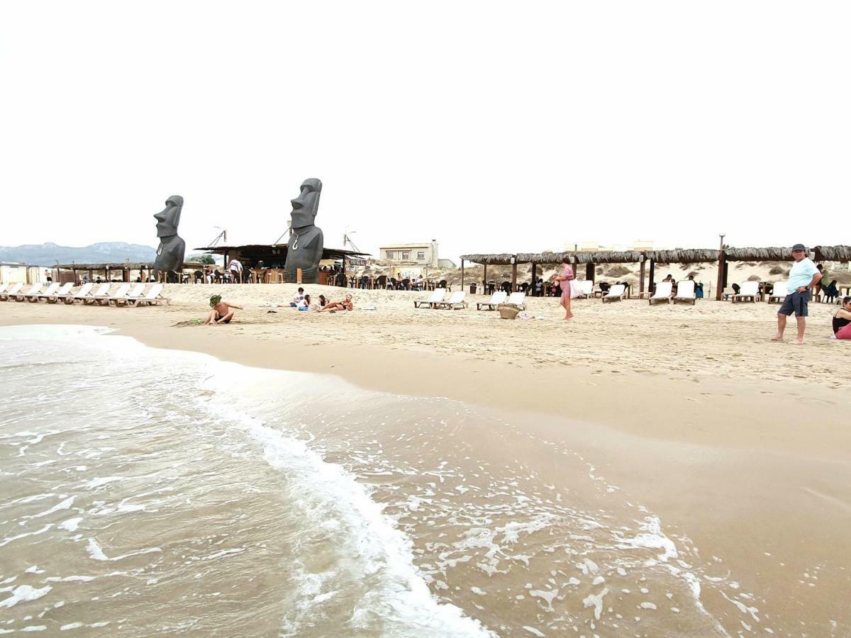 Apartamento con piscina frente al mar. Oliva Nova Exterior foto